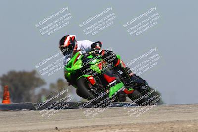 media/Mar-24-2025-2WTD (Mon) [[55b4b08488]]/B Group/1120am (Outside Grapevine)/